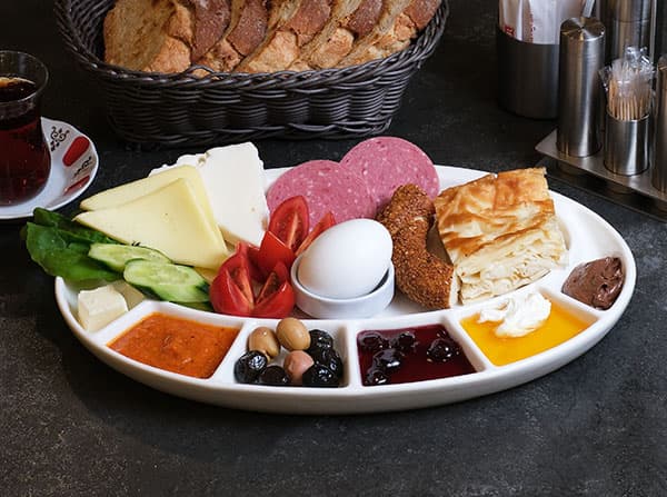 Akyaka'da En İyi Kahvaltı - Idyma Unlu Mamüller